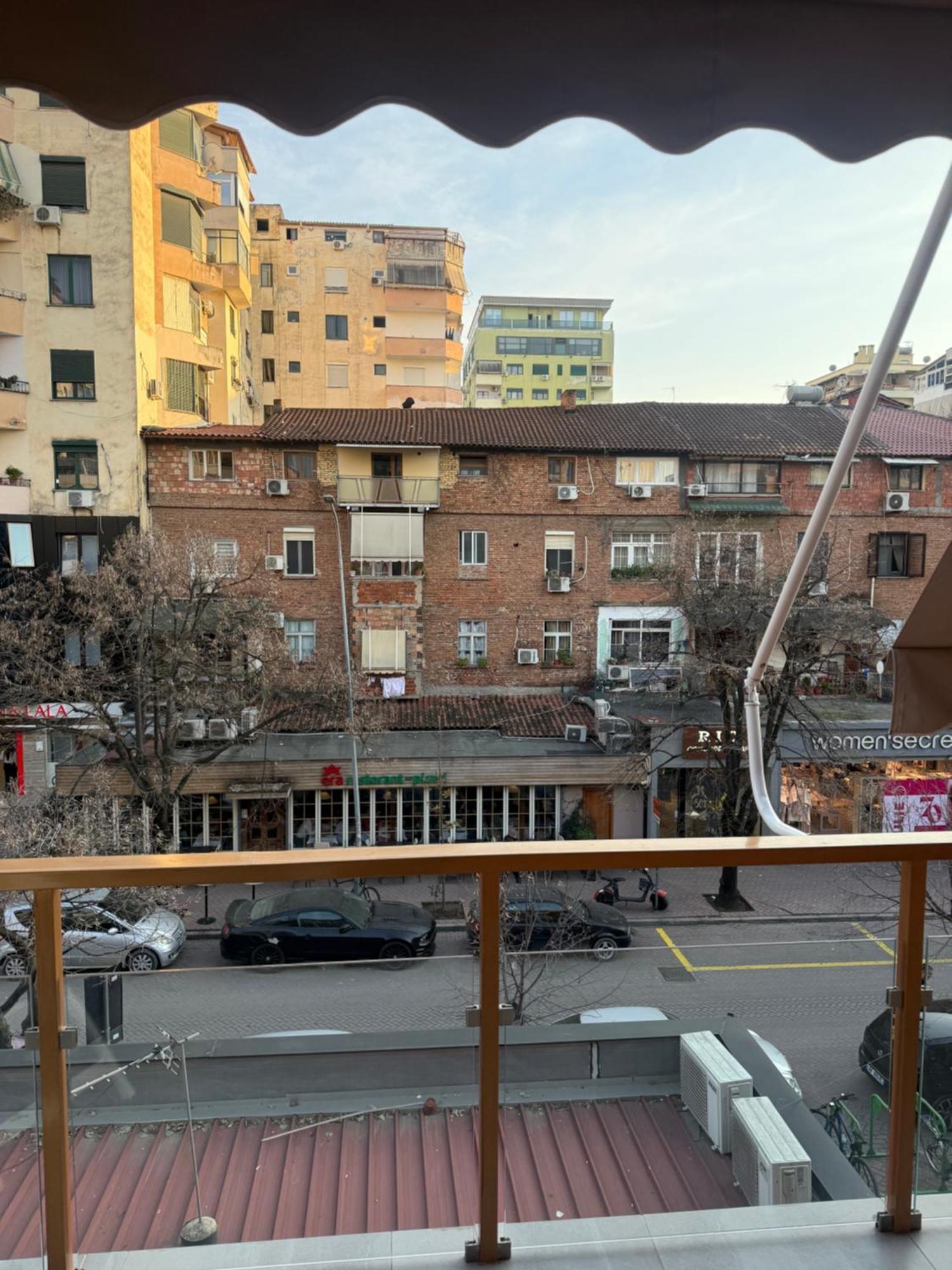 Harmony Apartment Blloku Tirana Exterior photo